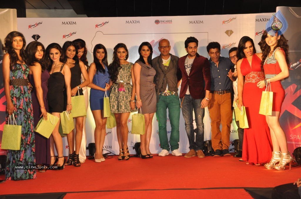 KS Miss Maxim 2012 Grand Finale - 48 / 96 photos