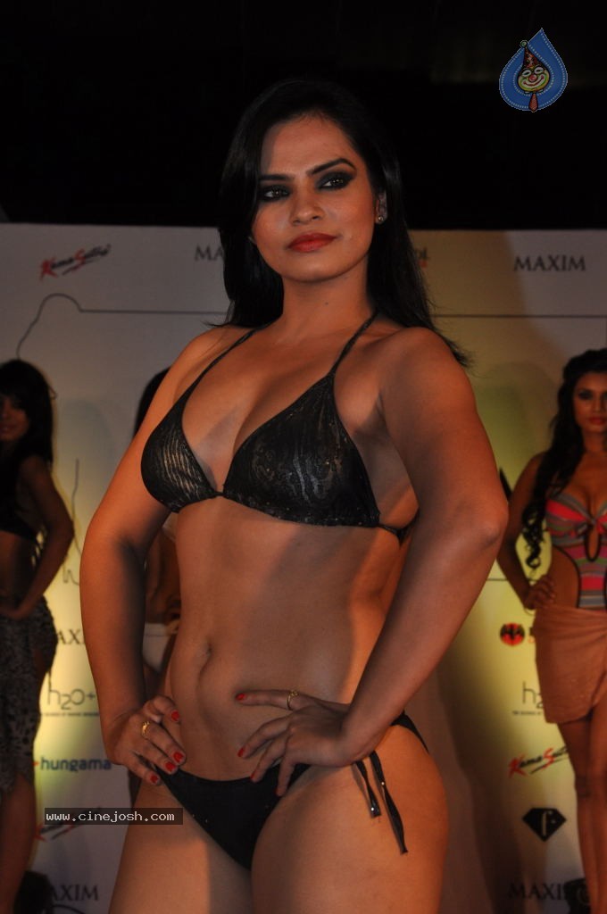 KS Miss Maxim 2012 Grand Finale - 91 / 96 photos