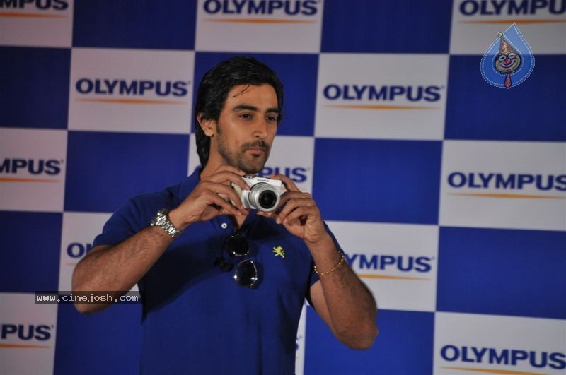 Kunal Kapoor Launches Olympus Pen - 1 / 34 photos