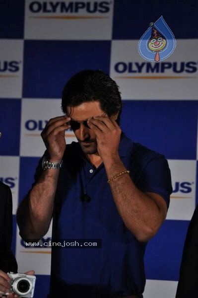 Kunal Kapoor Launches Olympus Pen - 20 / 34 photos
