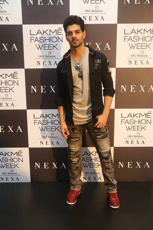 Lakme Fashion Week 2018 Grand Finale - 7 / 48 photos