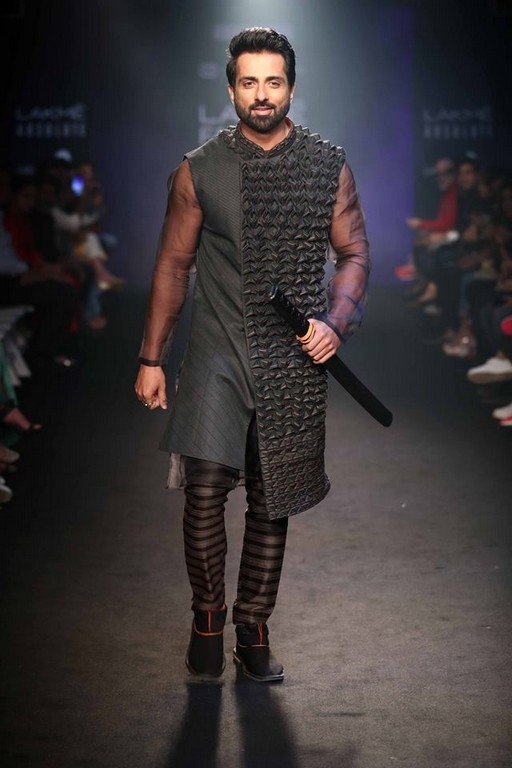 Lakme Fashion Week 2018 Grand Finale - 9 / 48 photos