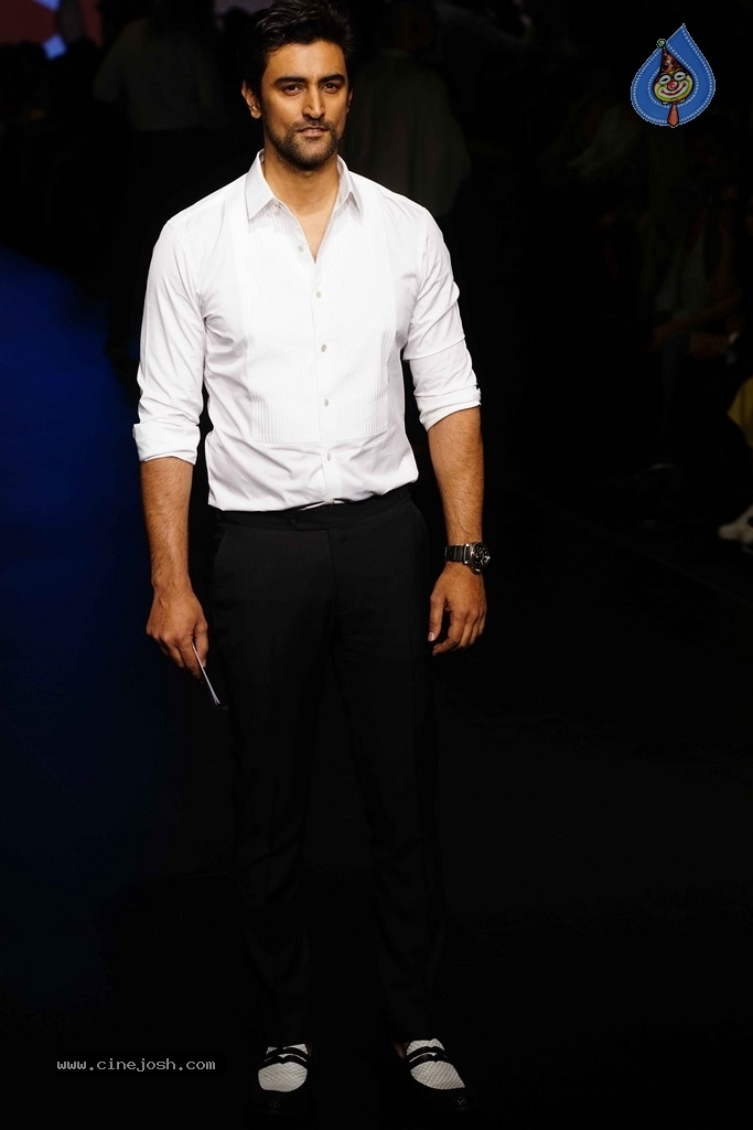 Lakme Fashion Week 2018 Photos - 17 / 18 photos