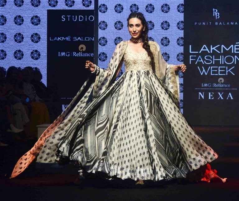 Lakme Fashion Week 2019 - 16 / 32 photos