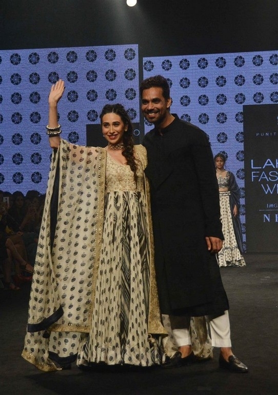 Lakme Fashion Week 2019 - 17 / 32 photos