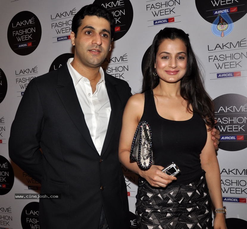 Lakme Fashion week Day 1 Guests - 39 / 96 photos