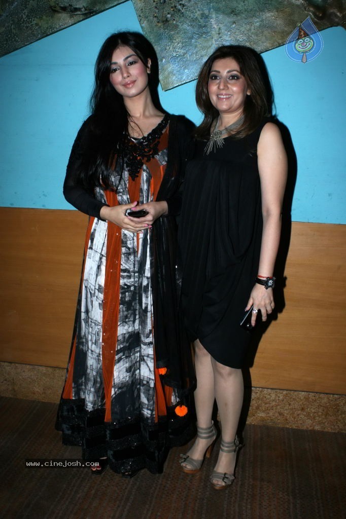 Lakme Fashion Week Day 1 Guests - 42 / 100 photos