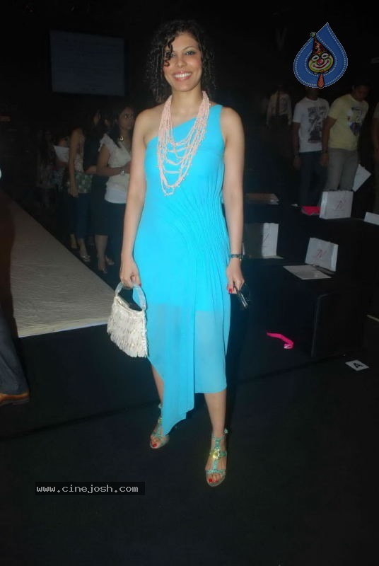 Lakme Fashion Week Day 2 Guests - 43 / 82 photos