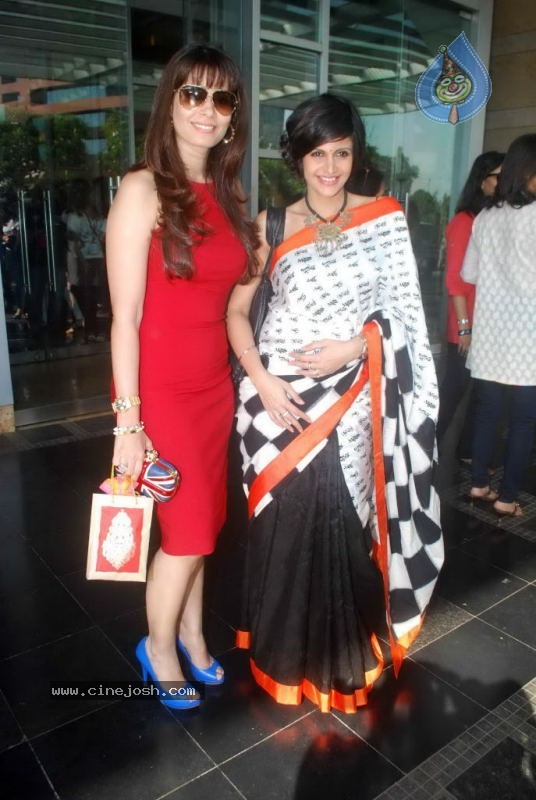 Lakme Fashion Week Day 2 Guests - 52 / 82 photos