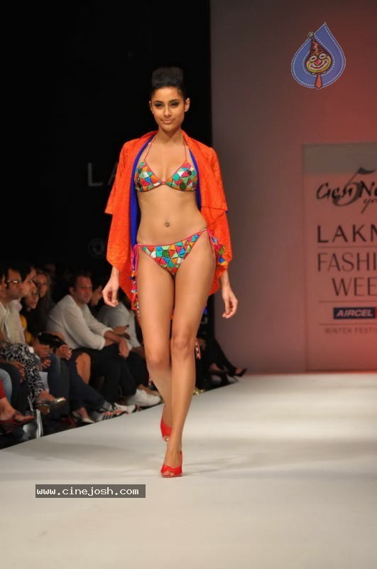 Lakme Fashion Week Day 2 Photos - 22 / 96 photos