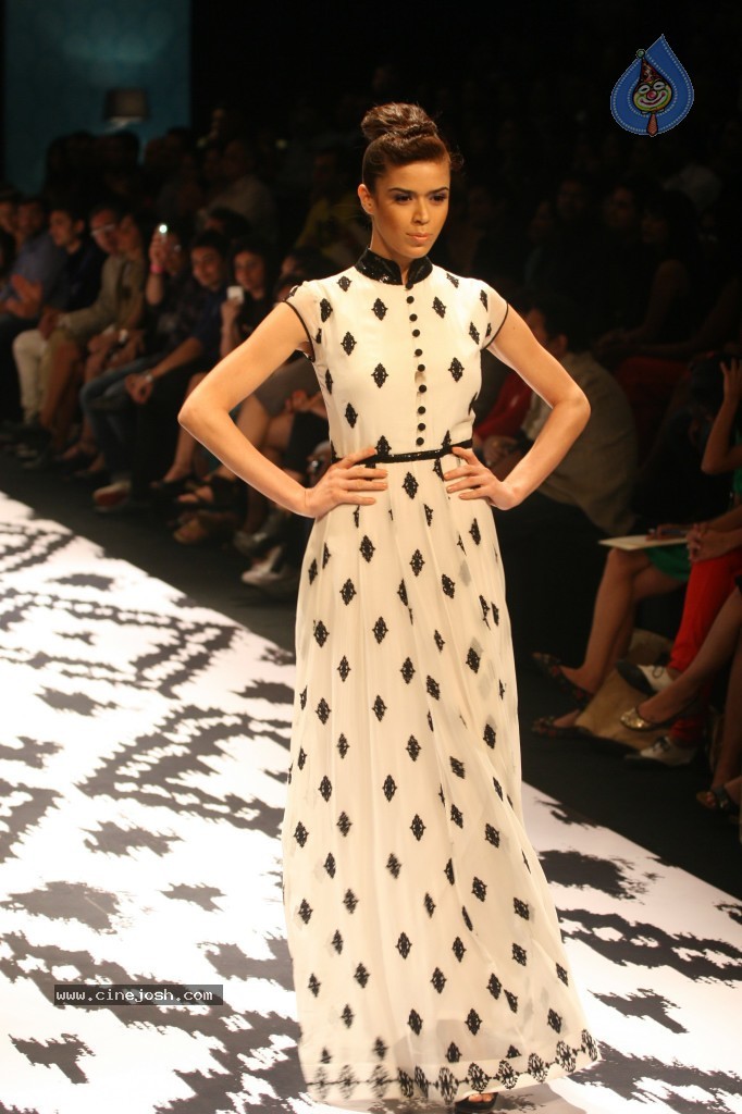 Lakme Fashion Week Day 3 All Shows - 57 / 149 photos