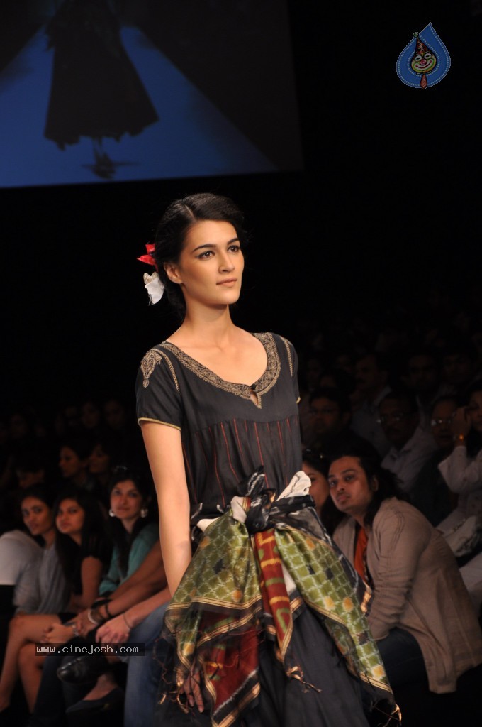 Lakme Fashion Week Day 3 All Shows - 65 / 149 photos