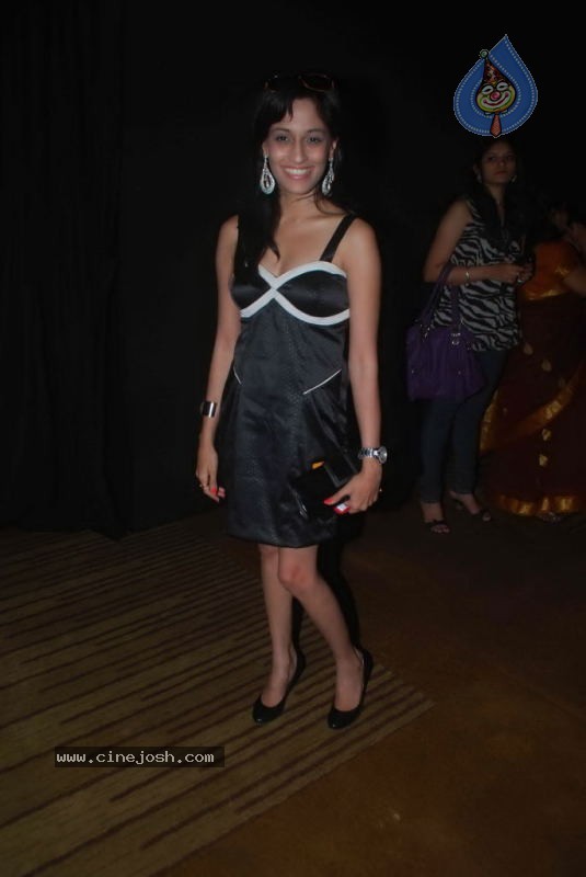 Lakme Fashion Week Day 3 Guests - 49 / 72 photos