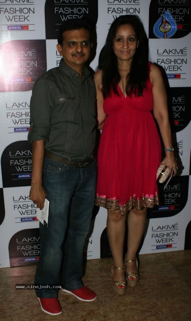 Lakme Fashion Week Day 4 Guests - 6 / 88 photos