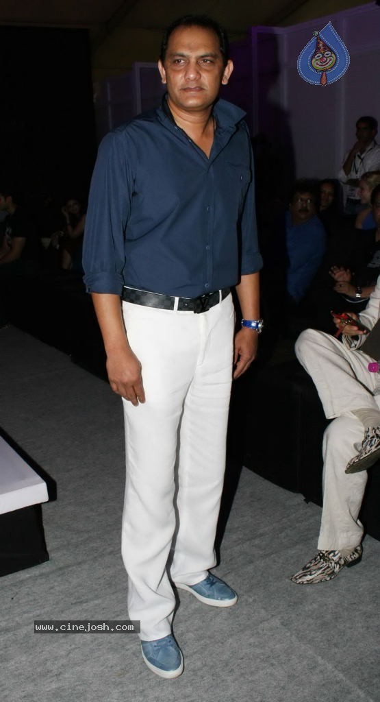 Lakme Fashion Week Day 4 Guests - 76 / 88 photos