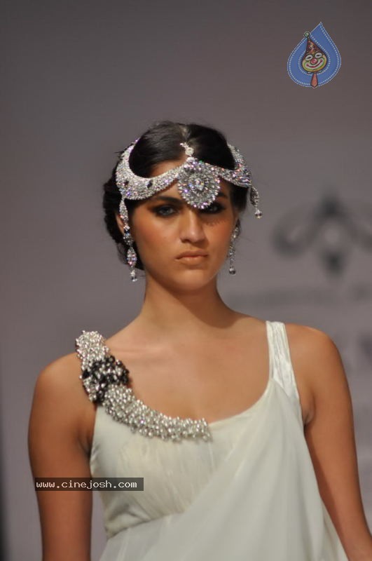 Lakme Fashion Week Day 4 Photos - 36 / 58 photos