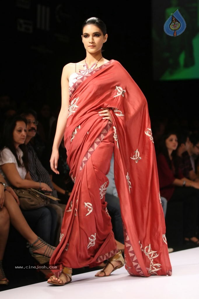 Lakme Fashion Week Day 5 All Shows - 17 / 34 photos