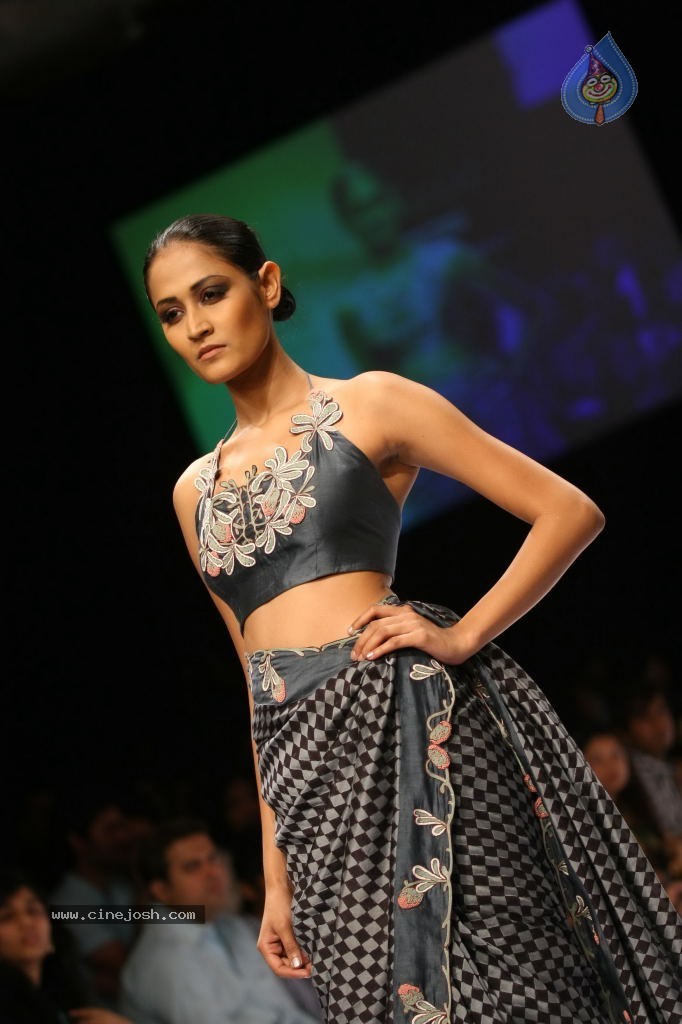 Lakme Fashion Week Day 5 All Shows - 19 / 34 photos