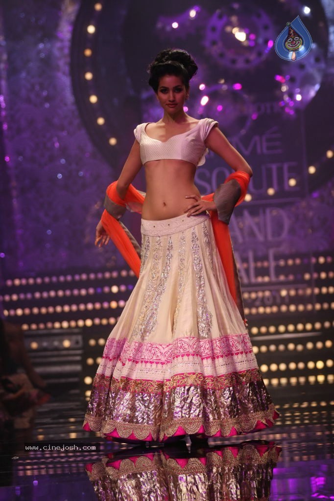 Lakme Fashion Week Day 5 All Shows - 24 / 34 photos