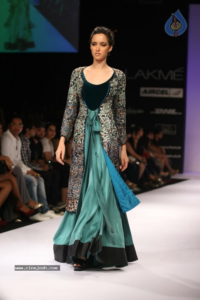 Lakme Fashion Week Day 5 All Shows - 27 / 34 photos