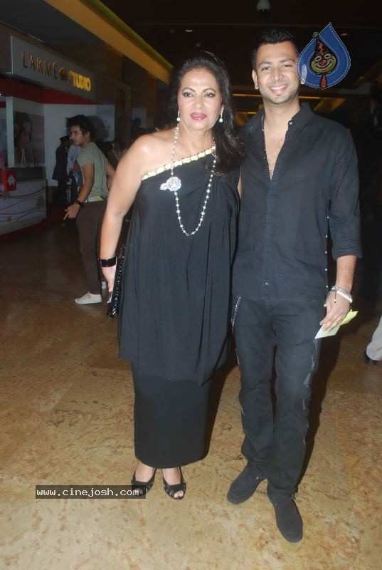 Lakme Fashion Week Day 5 Guests - 37 / 114 photos