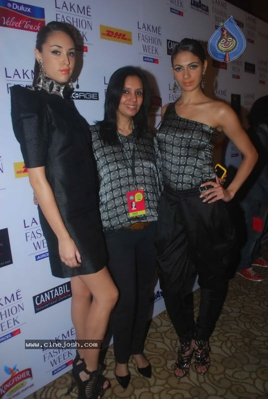 Lakme Fashion Week Day 5 Guests - 91 / 114 photos