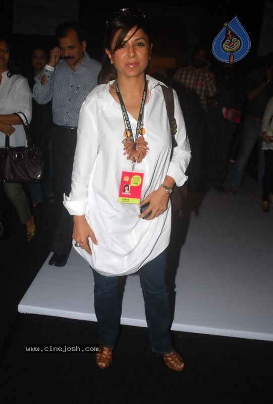 Lakme Fashion Week Day 5 Guests - 114 / 114 photos