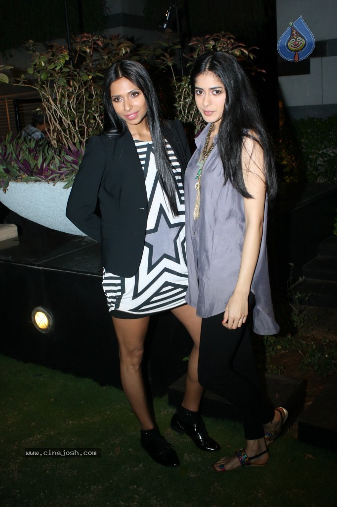 Lakme Fashion Week Day 5 Guests - 73 / 172 photos