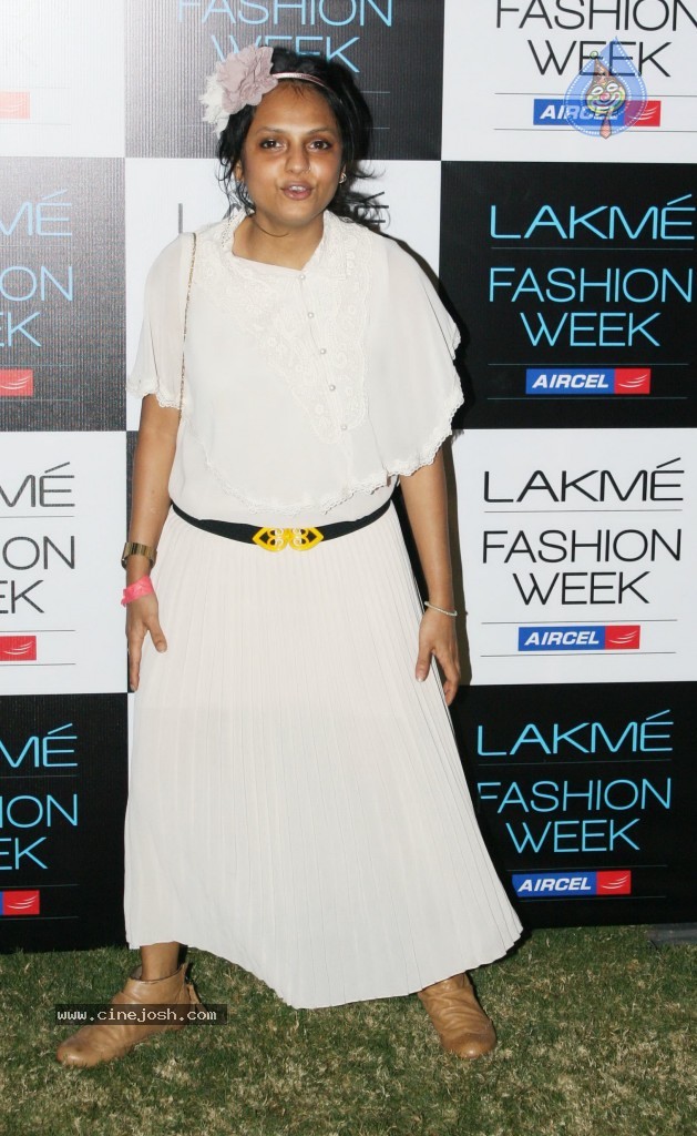 Lakme Fashion Week Day 5 Guests - 75 / 172 photos