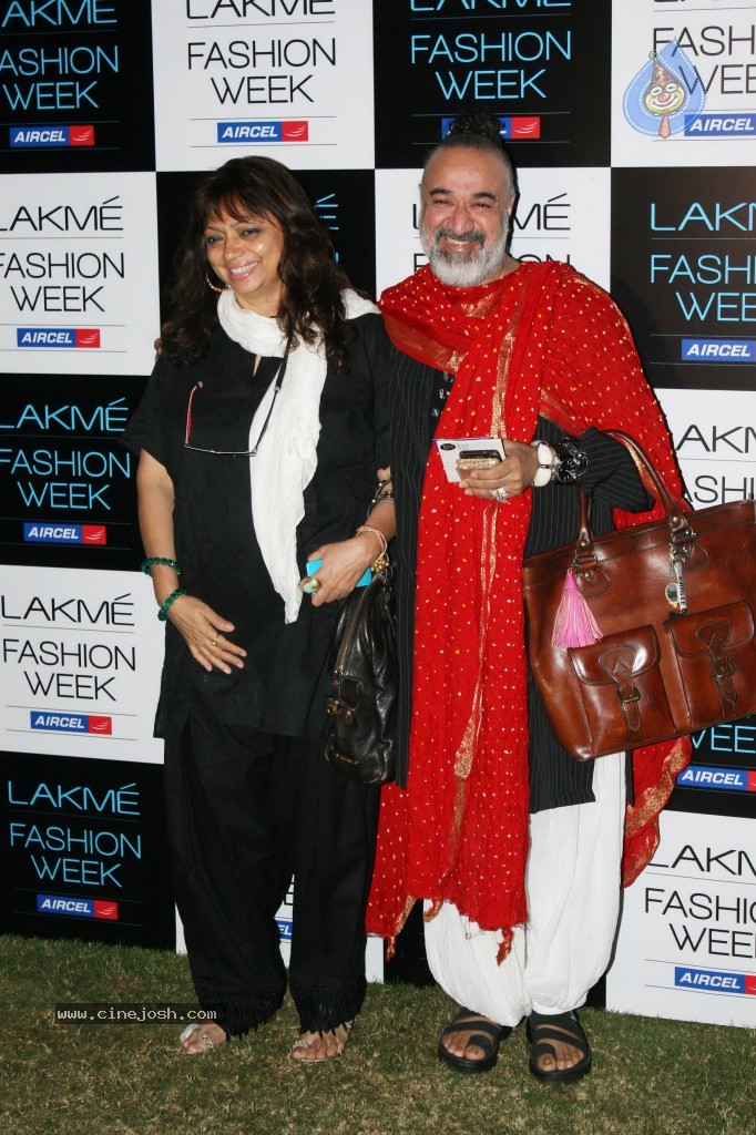 Lakme Fashion Week Day 5 Guests - 164 / 172 photos