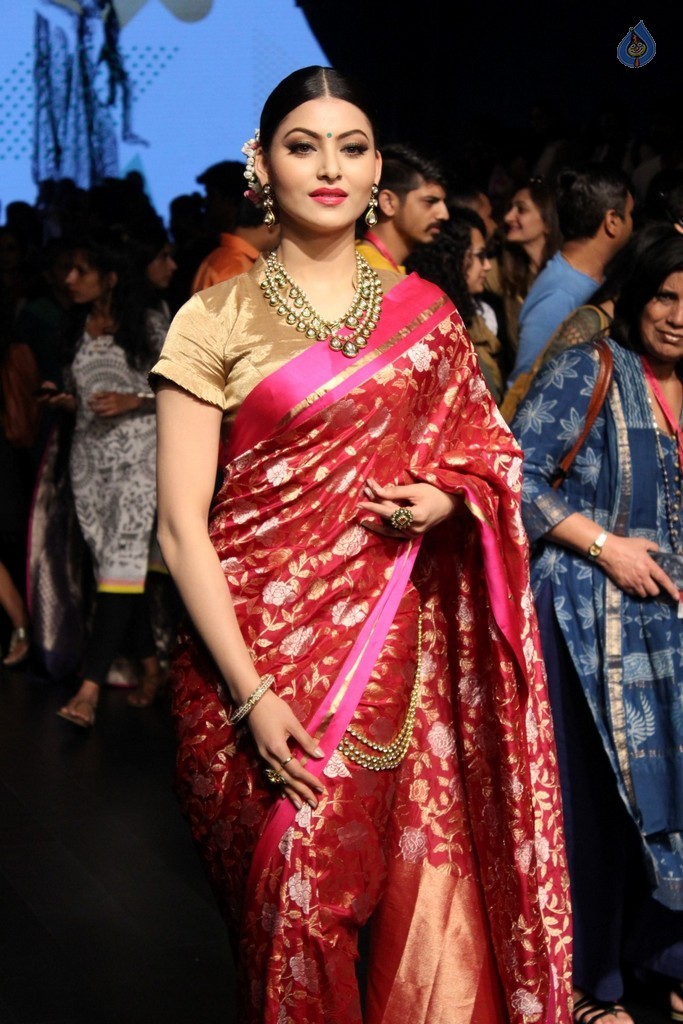Lakme Fashion Week Summer 2017 Photos - 15 / 42 photos