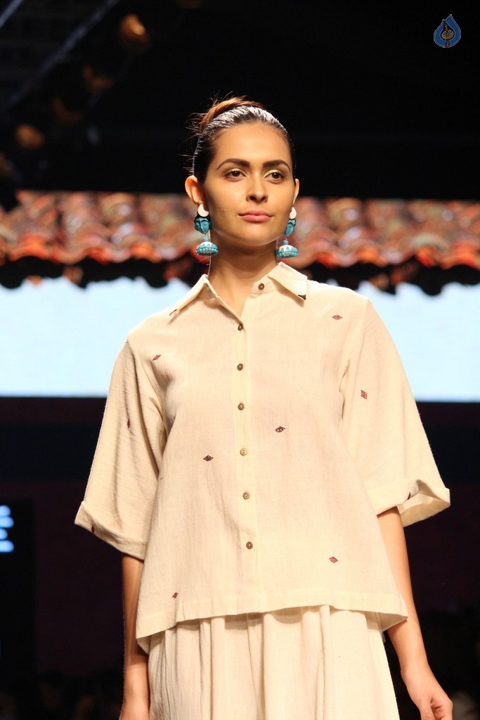 Lakme Fashion Week Summer 2017 Photos - 16 / 42 photos