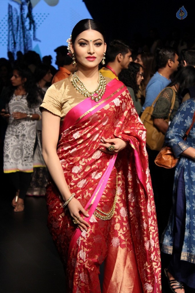 Lakme Fashion Week Summer 2017 Photos - 17 / 42 photos