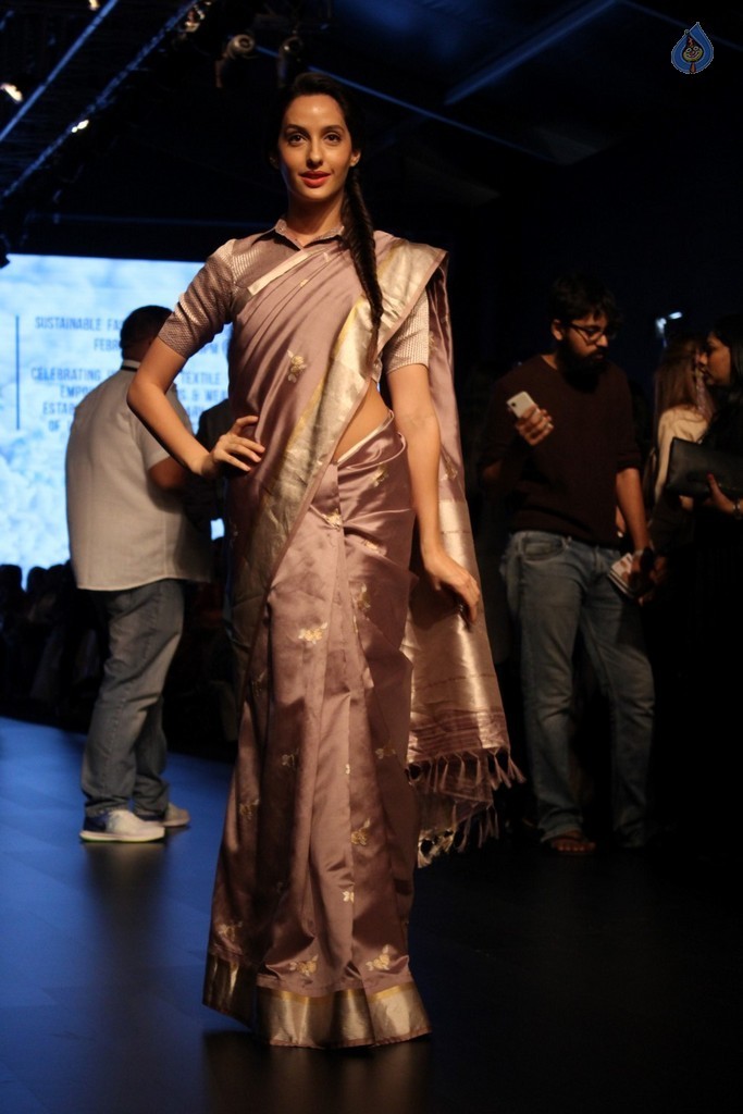Lakme Fashion Week Summer 2017 Photos - 34 / 42 photos