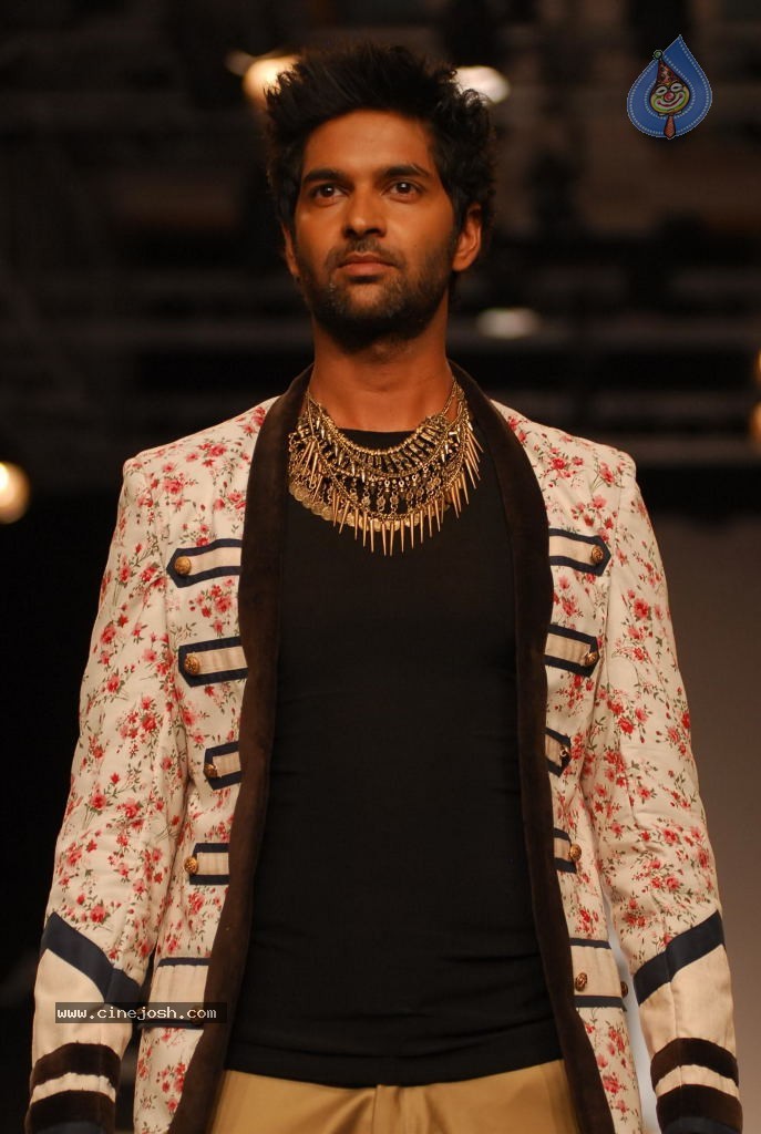 Lakme Fashion Week Summer Resort 2014 Day 4 - 45 / 121 photos