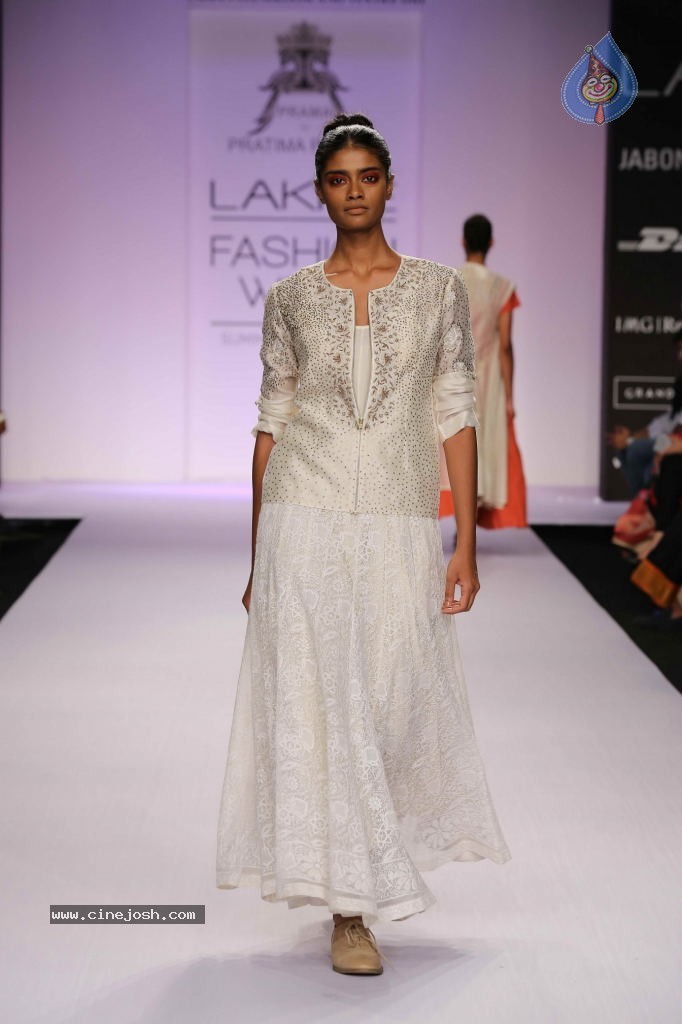 Lakme Fashion Week Summer Resort 2014 Day 4 - 76 / 121 photos