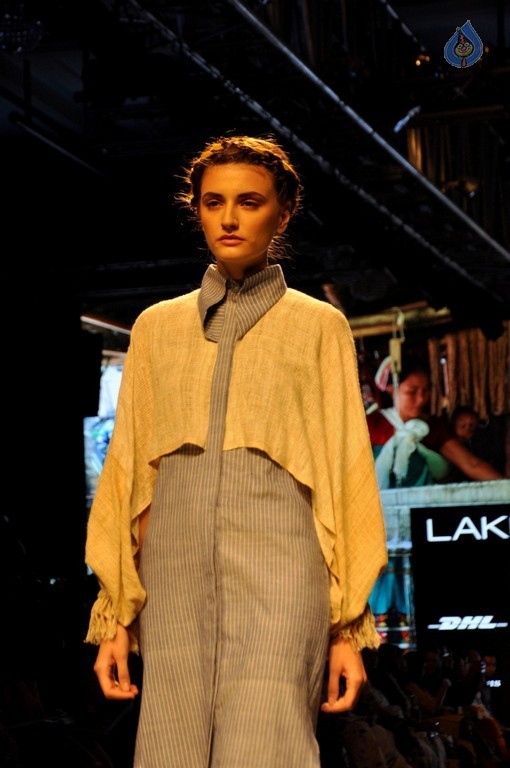 Lakme Fashion Week Winter Festive 2016 - 16 / 82 photos
