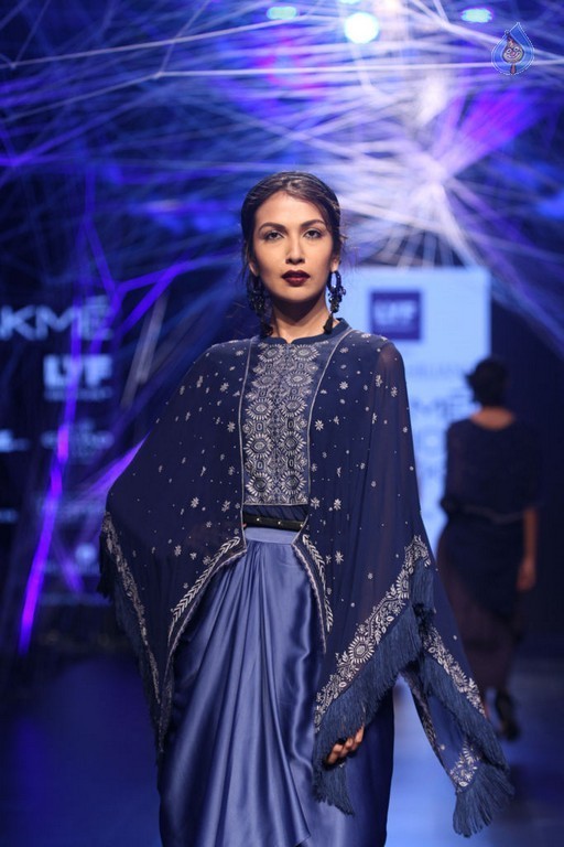 Lakme Fashion Week Winter Festive 2016 - 22 / 82 photos