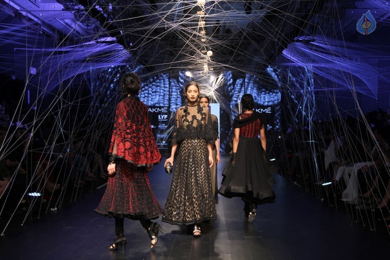 Lakme Fashion Week Winter Festive 2016 - 23 / 82 photos