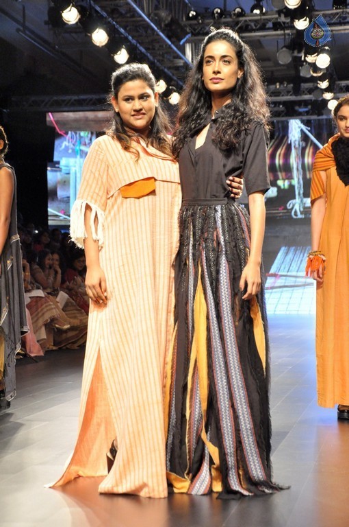 Lakme Fashion Week Winter Festive 2016 - 24 / 82 photos