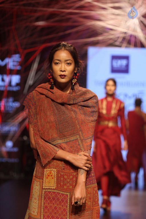 Lakme Fashion Week Winter Festive 2016 - 28 / 82 photos