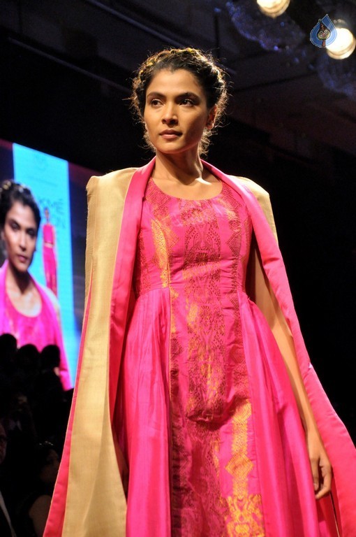 Lakme Fashion Week Winter Festive 2016 - 36 / 82 photos