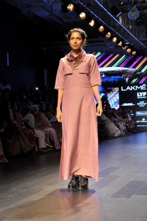 Lakme Fashion Week Winter Festive 2016 - 61 / 82 photos