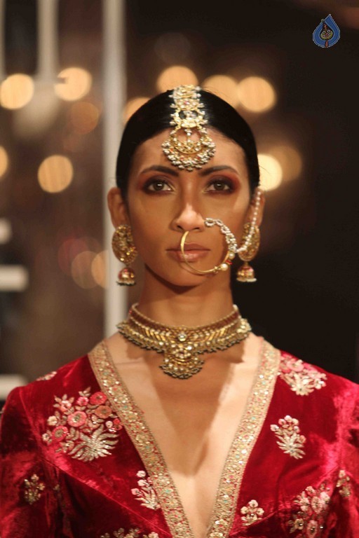 Lakme Fashion Week Winter Festive 2016 Grand Finale - 46 / 84 photos