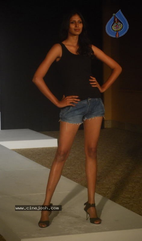 Lakme Female Model Auditions - 51 / 70 photos