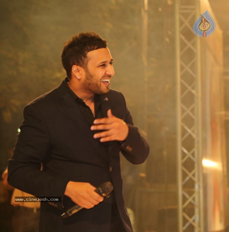Late Dina Bama Patil Prathishthan Fest Grand Finale - 1 / 35 photos