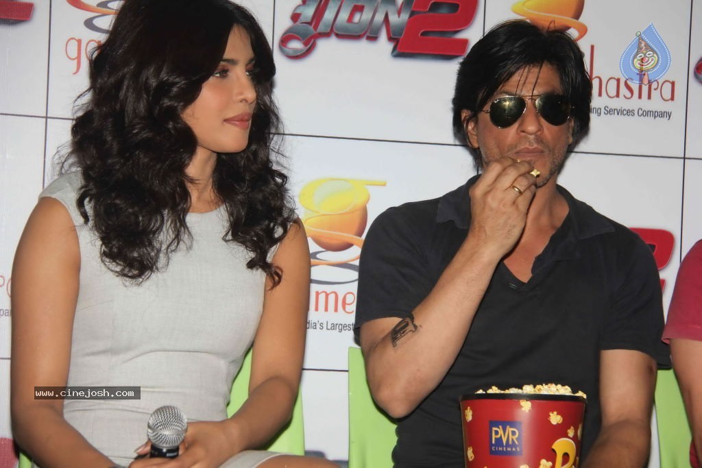 Launch of Don 2 Video Game - 29 / 51 photos