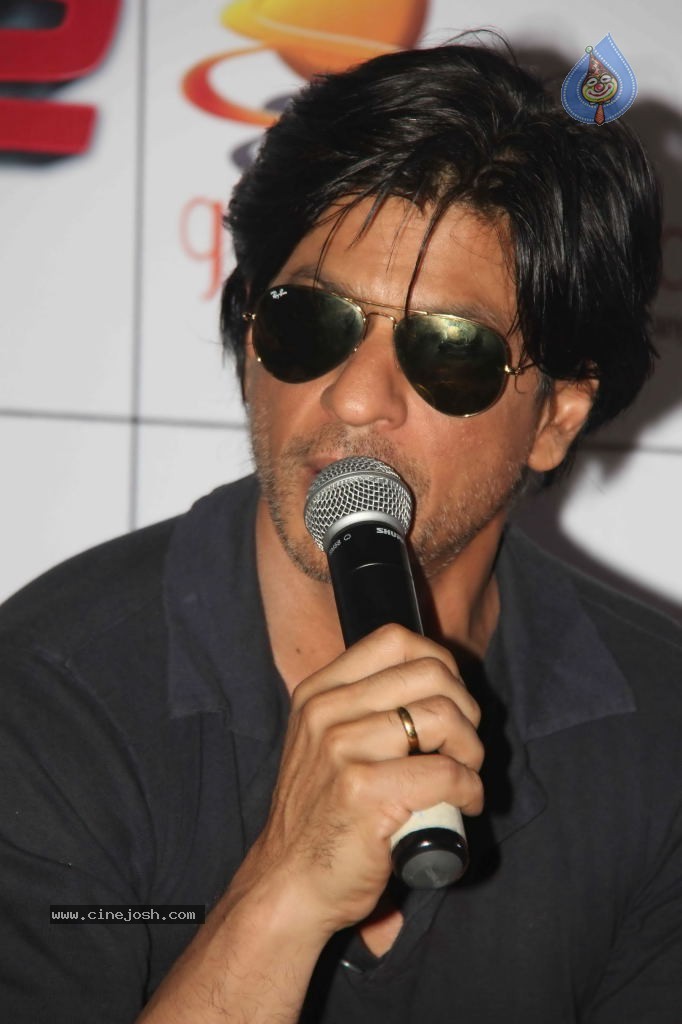 Launch of Don 2 Video Game - 31 / 51 photos