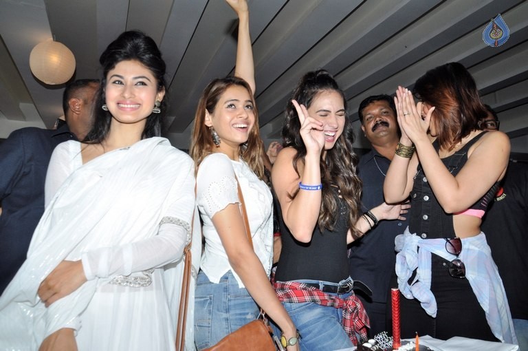 Lauren Gottlieb Birthday Bash - 37 / 42 photos