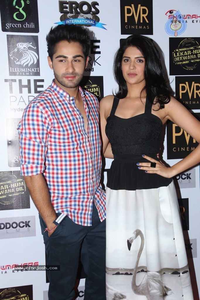 Lekar Hum Deewana Dil Press Meet - 43 / 133 photos